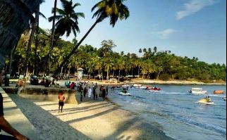 Corbyn-s-cove-beach
